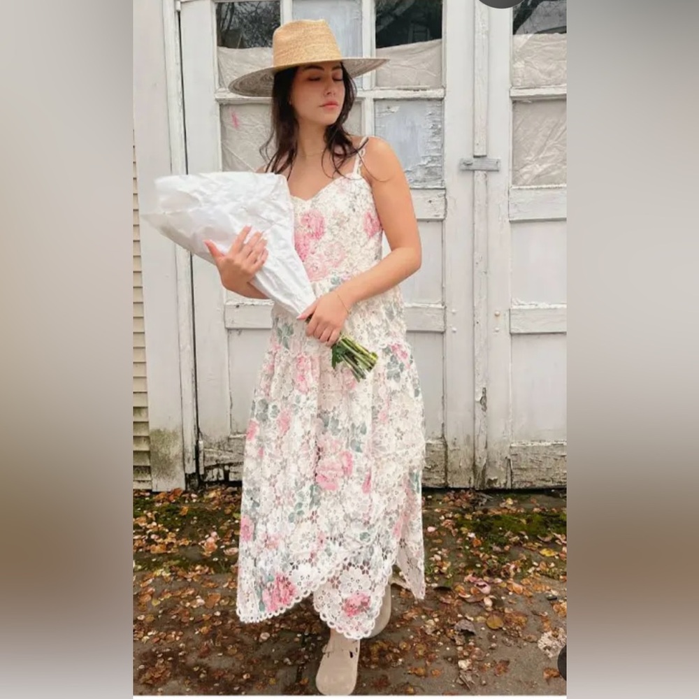 Confête Georgia Floral Lace Midi Dress